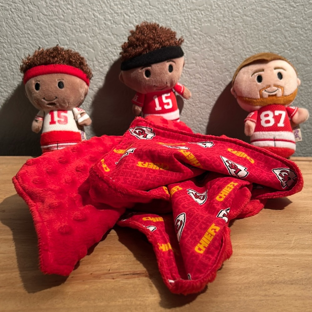 2 Hallmark Itty bittys and 1 lovey - KC Chiefs Mahomes and Kelce